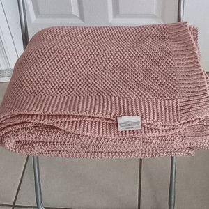 Twin knitted blanket. Used